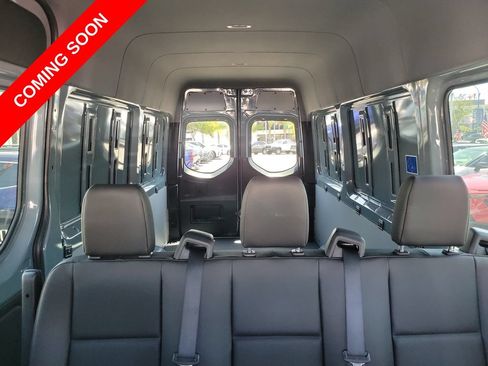 Used 2023 Mercedes-Benz Sprinter 2500 image 14