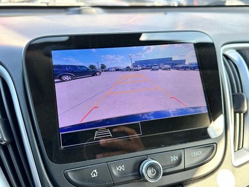 Used 2024 Chevrolet Malibu LT image 25