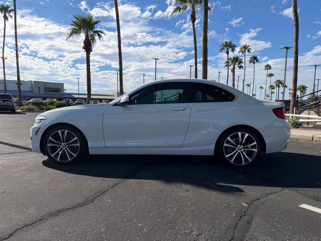 Used 2019 BMW 230i Coupe w/ Premium Package RWD image 3