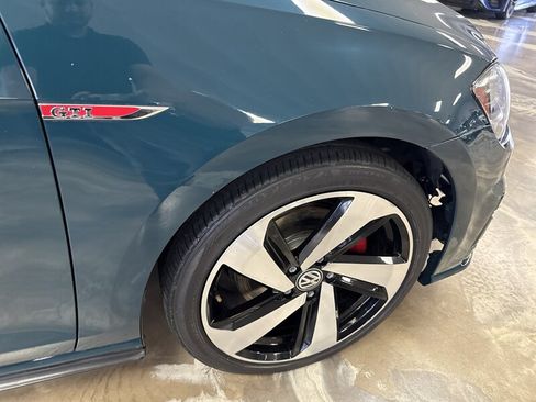 Used 2018 Volkswagen GTI S FWD image 9