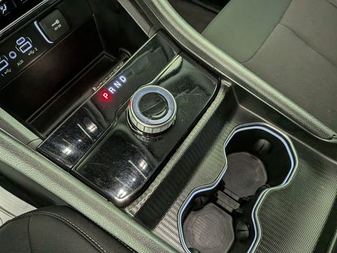 Certified 2024 Jeep Grand Cherokee Laredo image 30