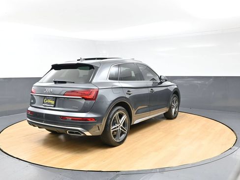 Used 2022 Audi Q5 e Premium w/ Convenience Package AWD/4WD image 3