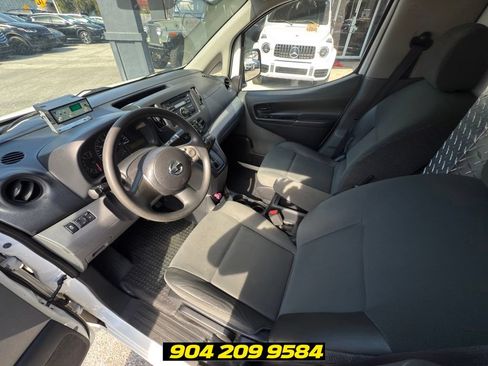 Used 2015 Nissan NV200 SV FWD image 44