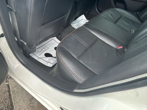 Used 2012 Lincoln MKZ FWD image 9