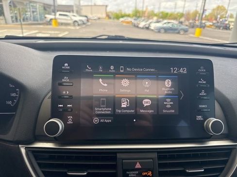 Used 2018 Honda Accord EX-L image 18