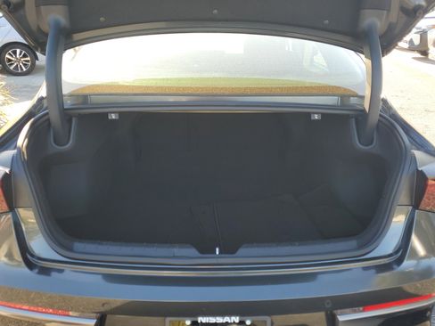 Used 2025 Kia K5 LXS image 10