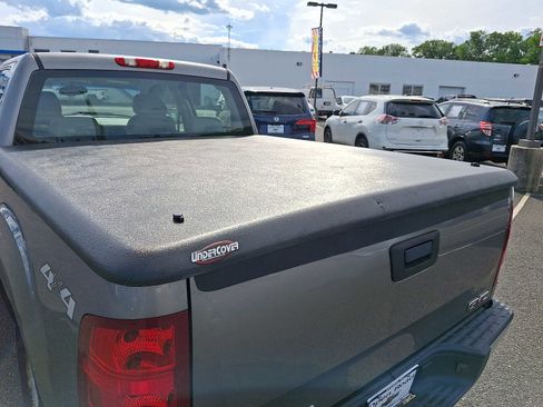 Used 2007 GMC Sierra 1500 W/T AWD/4WD image 28