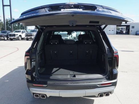 New 2026 Chevrolet Traverse LT image 9