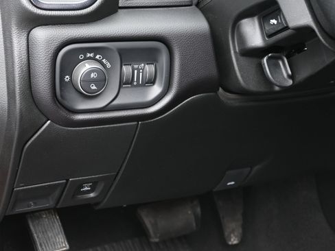 Used 2024 RAM 2500 Rebel AWD/4WD image 23