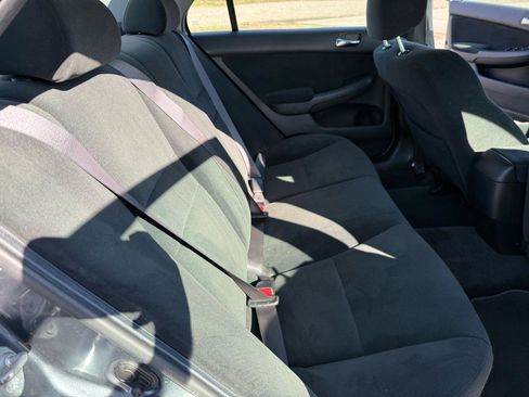 Used 2006 Honda Accord VP image 18