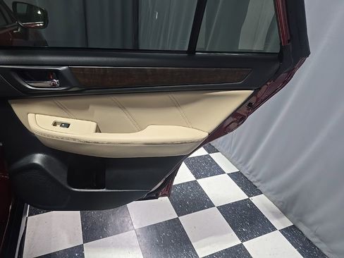 Used 2018 Subaru Outback 2.5i Limited image 8
