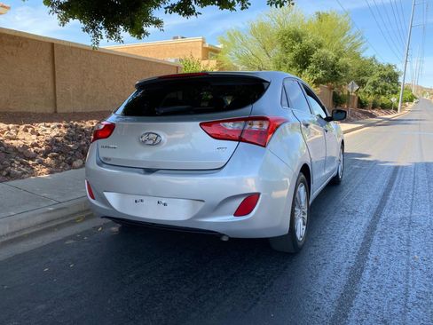 Used 2014 Hyundai Elantra GT FWD image 4