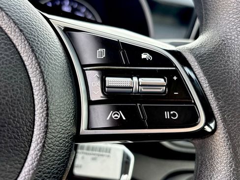 Used 2023 Kia Forte LXS image 13