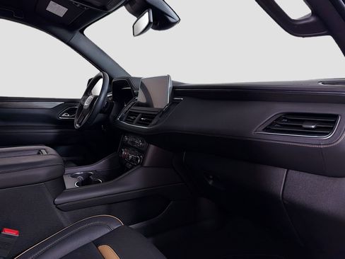 Used 2024 GMC Yukon AT4 w/ Technology Package image 33