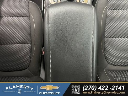 Used 2023 GMC Acadia SLE w/ Driver Convenience Package image 34