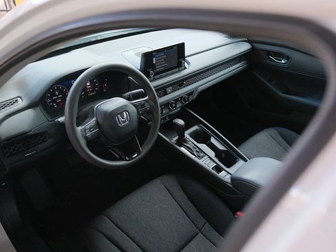 Used 2025 Honda Accord LX image 14