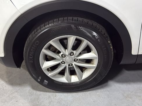 Used 2018 Kia Sorento AWD image 8