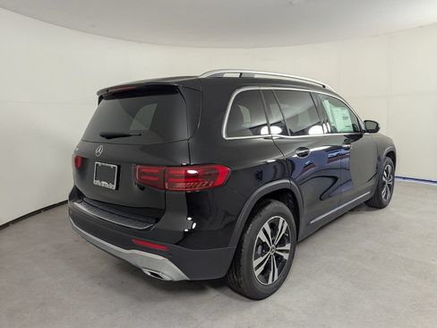 New 2026 Mercedes-Benz GLB 250 image 4