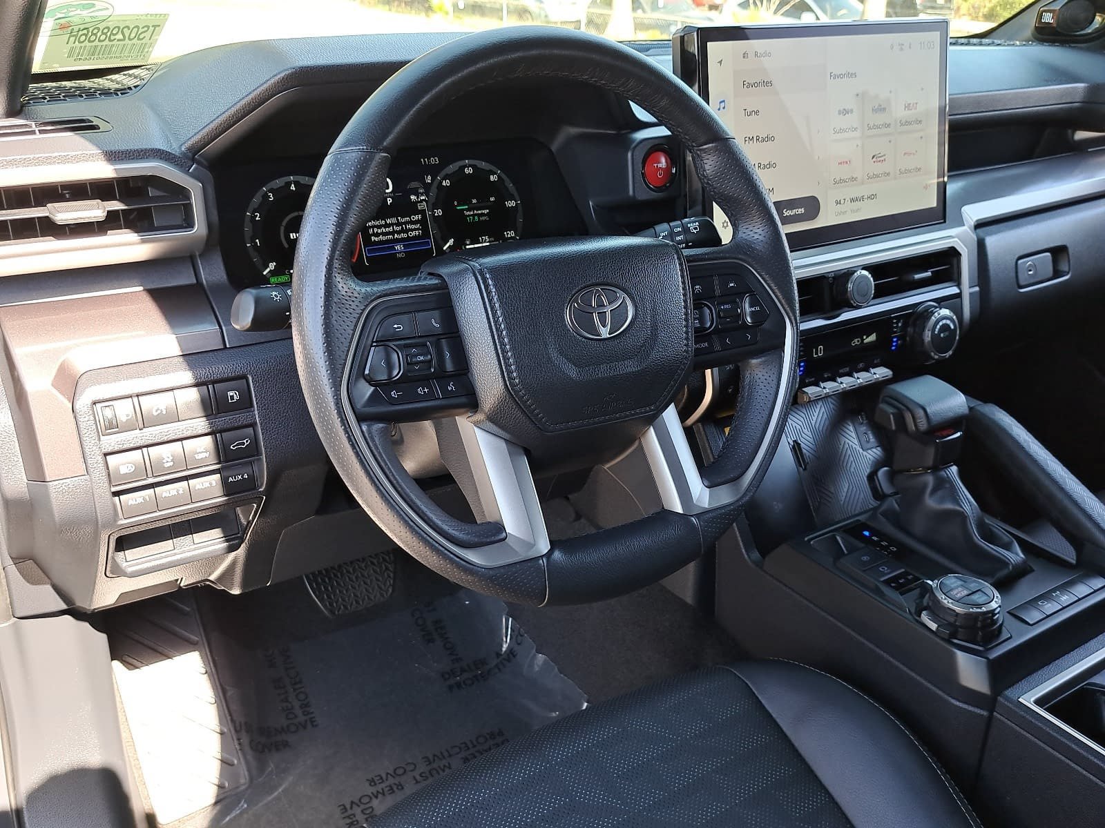 Used 2025 Toyota 4Runner TRD Off-Road Premium AWD/4WD image 17