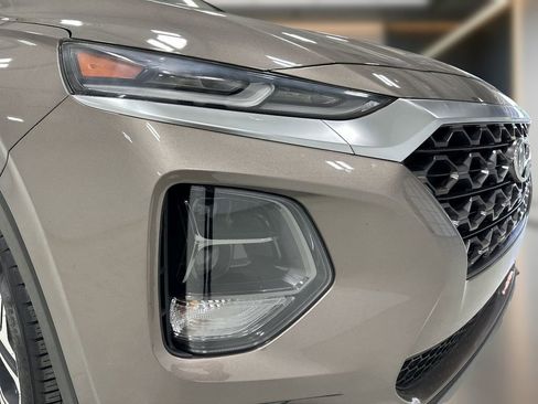 Used 2019 Hyundai Santa Fe Limited FWD image 10