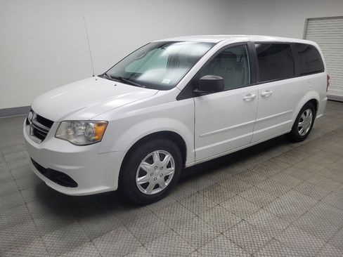 Used 2014 Dodge Grand Caravan SE w/ Quick Order Package 29E SE image 2
