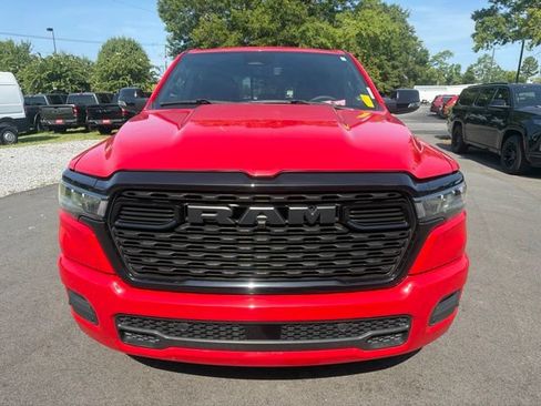 Used 2025 RAM 1500 Big Horn AWD/4WD image 8