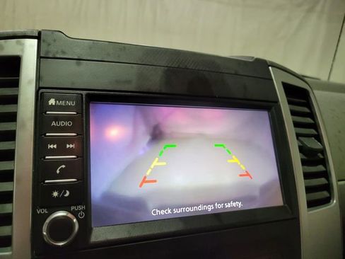 Used 2019 Nissan Frontier SV image 9