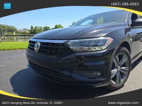 Used 2019 Volkswagen Jetta R-Line w/ R-Line Cold Weather Package FWD image 10
