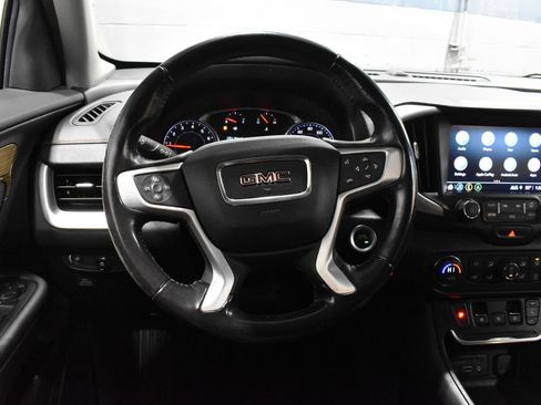 Used 2018 GMC Terrain SLE w/ Driver Convenience Package image 7