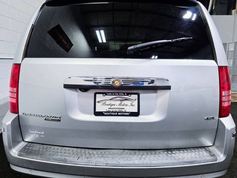 Used 2008 Chrysler Town & Country Limited w/ Entertainment Group #3 FWD image 37