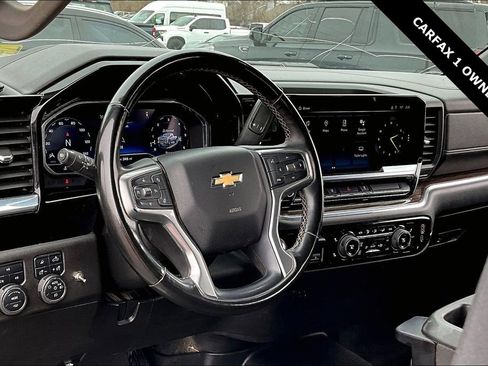 Used 2024 Chevrolet Silverado 3500 LT w/ Convenience Package image 17