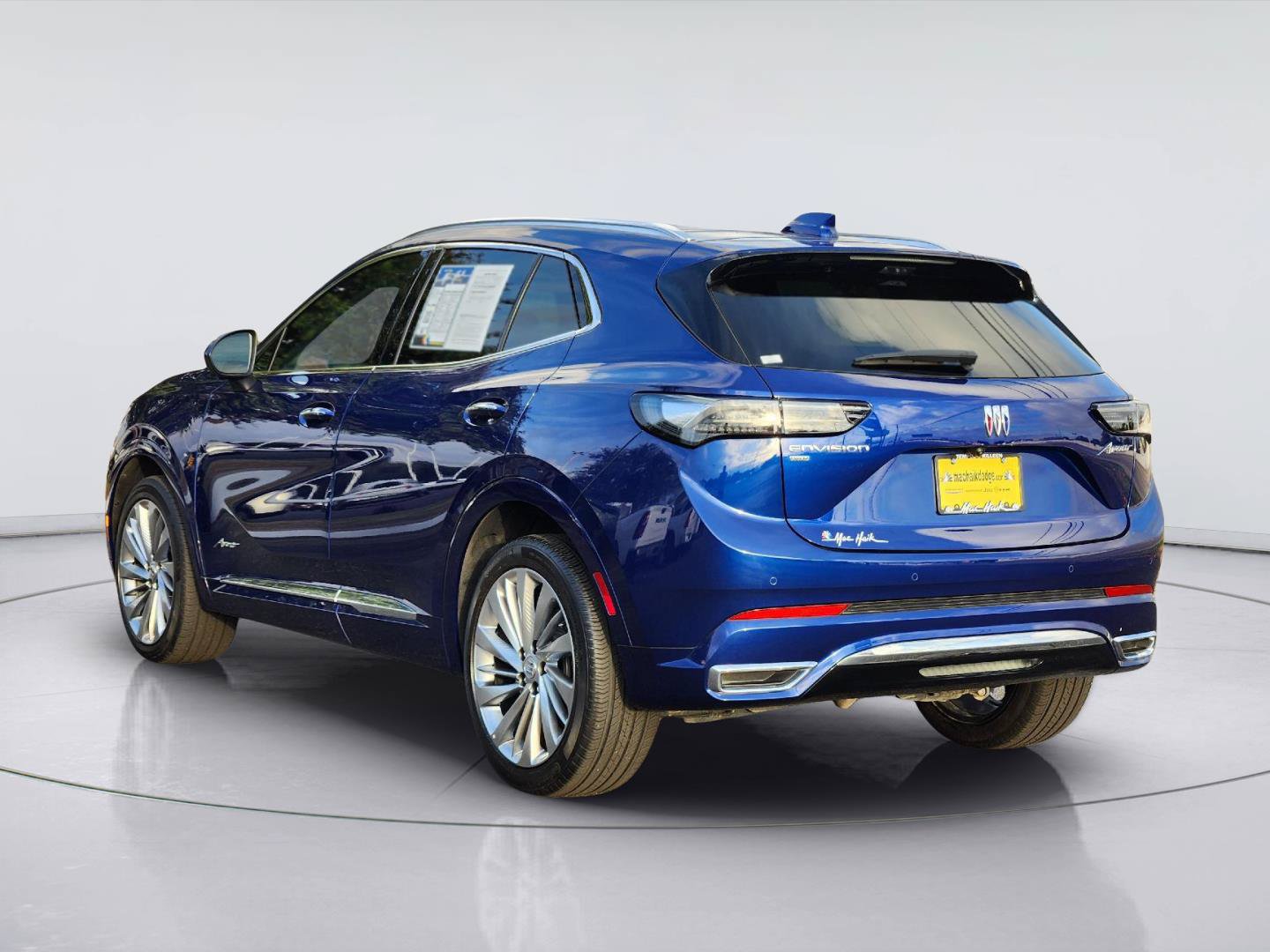 Used 2024 Buick Envision Avenir AWD/4WD image 7