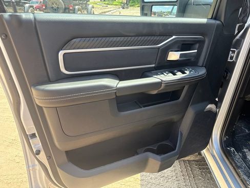 New 2026 RAM 2500 Big Horn AWD/4WD image 17