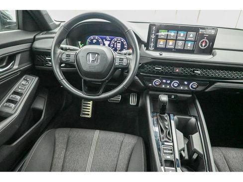 Used 2024 Honda Accord Sport image 27
