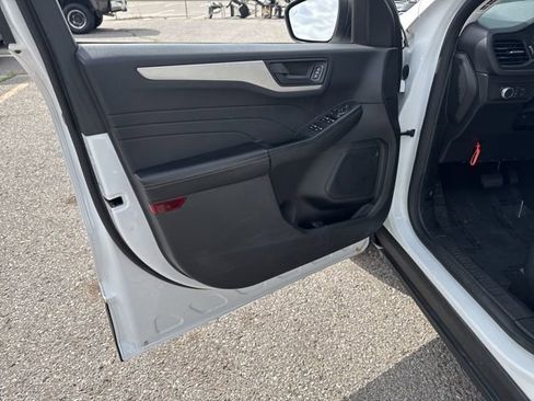 Used 2022 Ford Escape SE AWD/4WD image 11