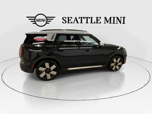 Certified 2025 MINI Cooper Countryman S w/ Comfort Package Max image 12