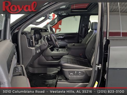 Used 2024 GMC Sierra 1500 AT4X image 17