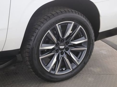 Used 2022 Cadillac Escalade ESV Sport w/ Touring Package image 14