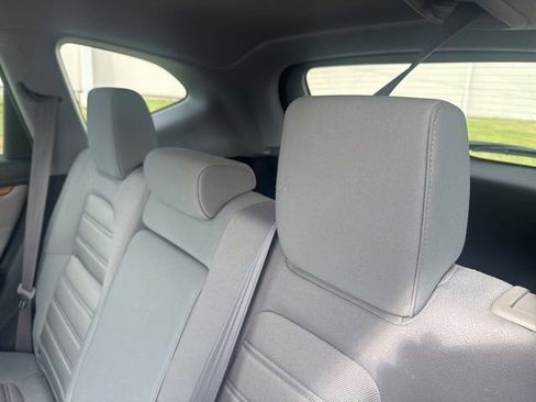 Used 2018 Honda CR-V EX image 5