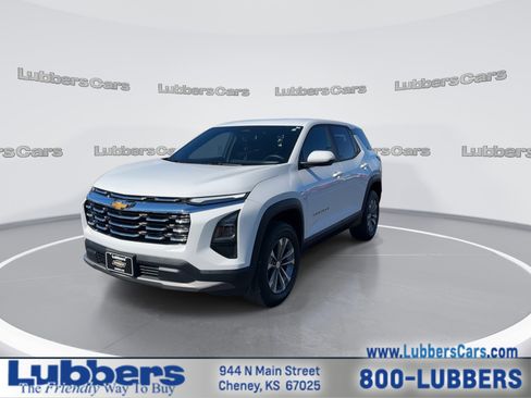 Used 2025 Chevrolet Equinox LT image 4