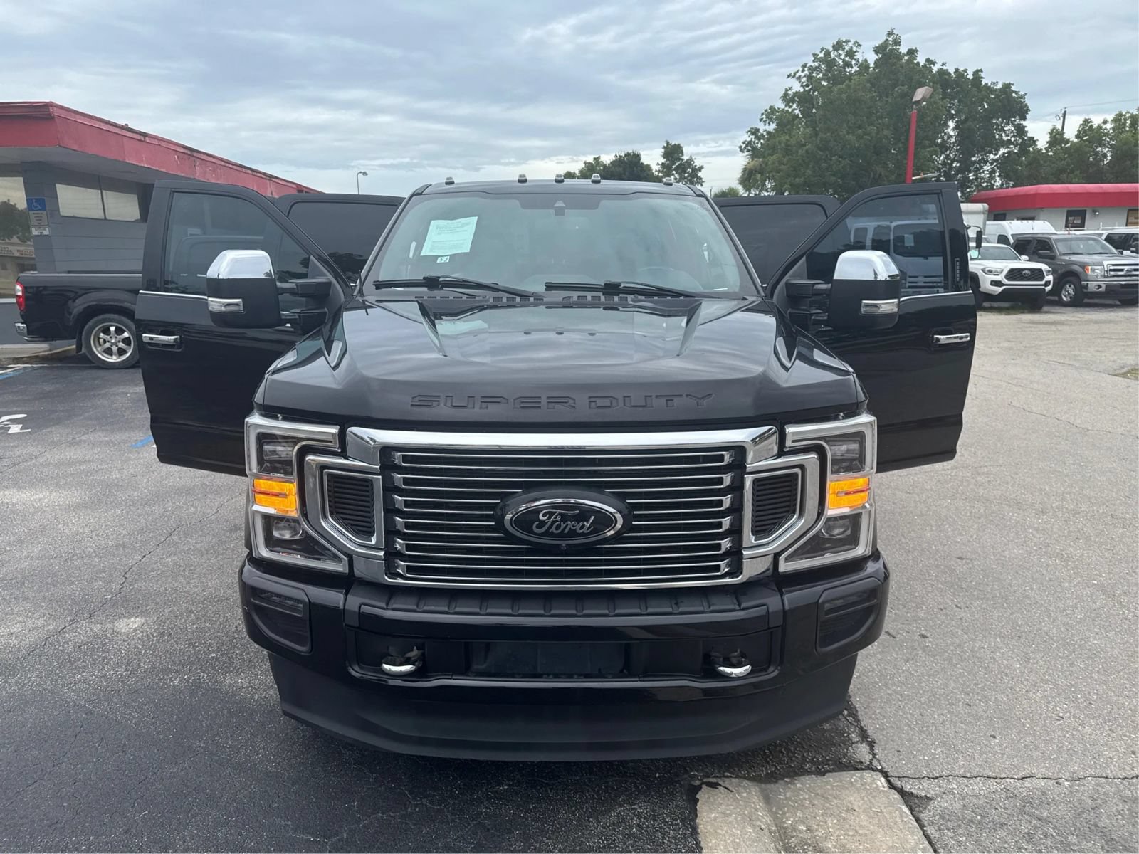 Used 2022 Ford F350 Platinum AWD/4WD image 23