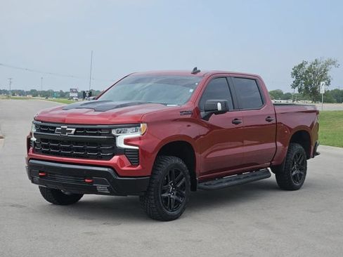 Used 2026 Chevrolet Silverado 1500 LT Trail Boss w/ LT Trail Boss Premium Package AWD/4WD image 3