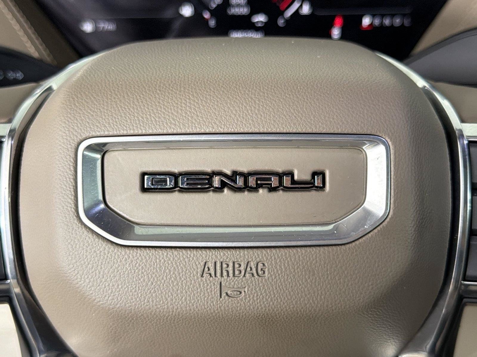 Used 2025 GMC Yukon XL Denali w/ Sun & Power Step Package RWD image 25