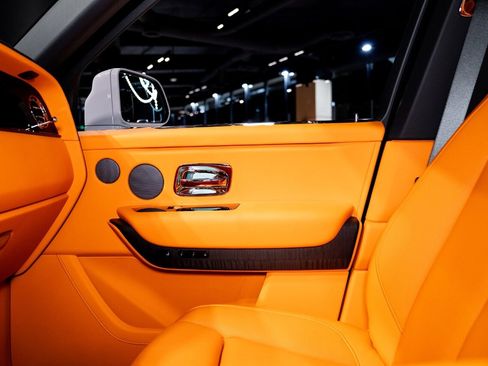 Used 2026 Rolls-Royce Cullinan image 8