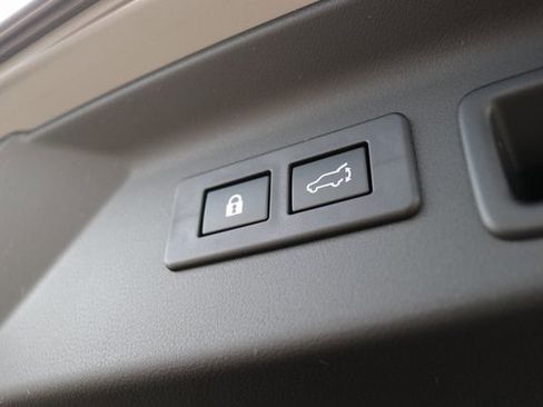 Used 2025 Subaru Forester Sport image 16