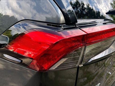 Used 2019 Toyota RAV4 XLE w/ Convenience Package AWD/4WD image 27