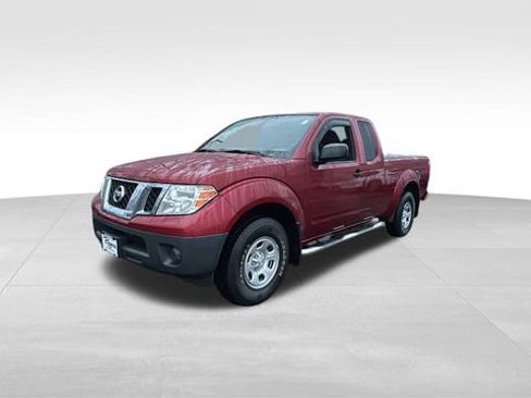 Used 2018 Nissan Frontier S image 2