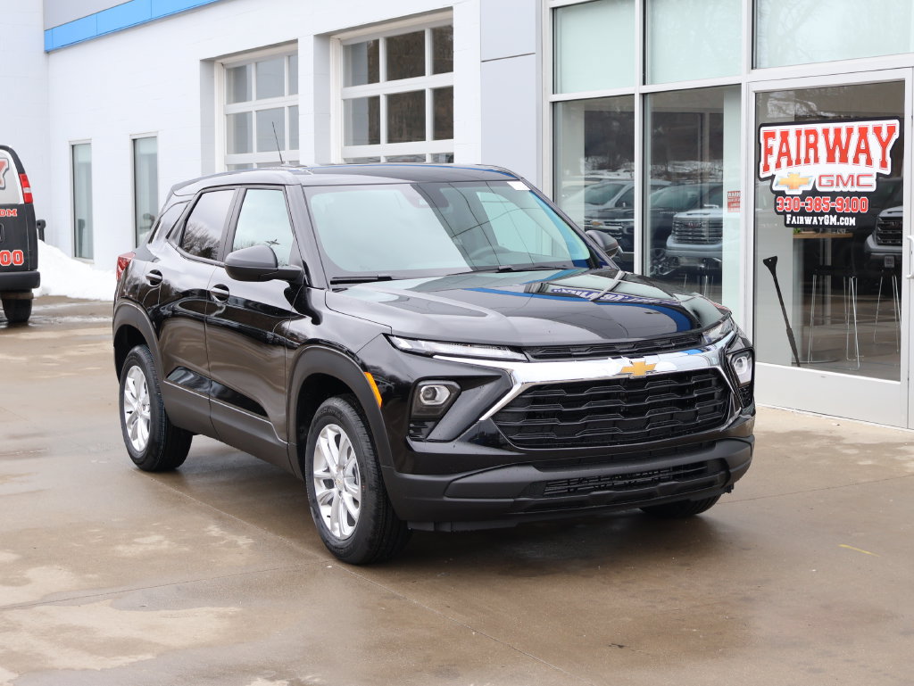 New 2026 Chevrolet TrailBlazer LS w/ LS Convenience Package AWD/4WD image 2