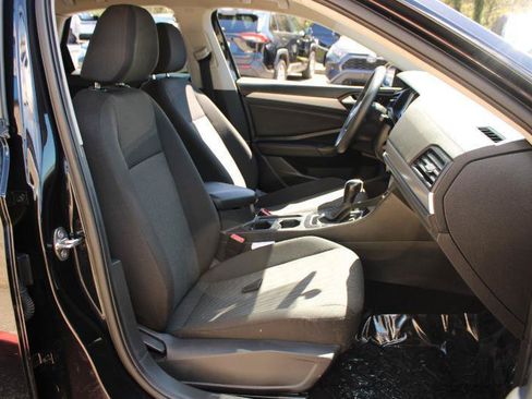 Used 2021 Volkswagen Jetta R-Line FWD image 10