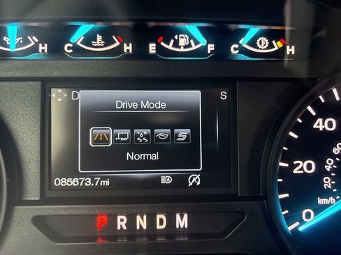 Used 2020 Ford F150 XL w/ Equipment Group 101A Mid AWD/4WD image 3
